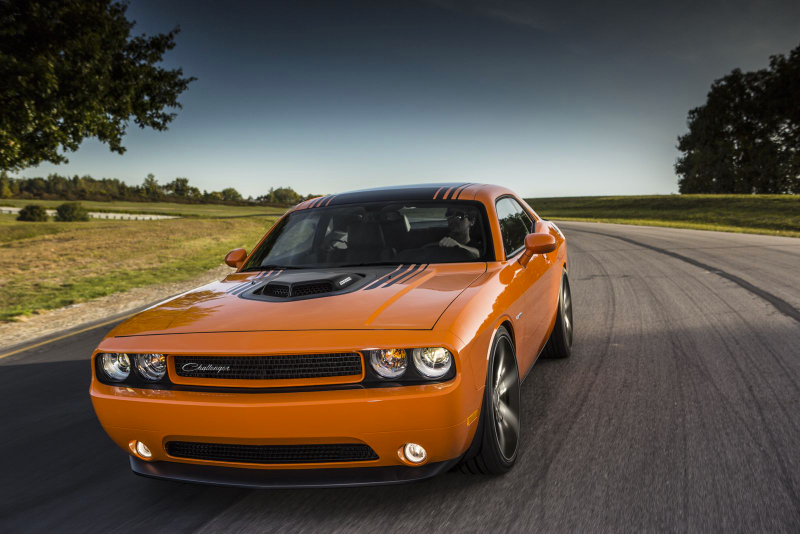 Illustration for article titled Hemi® 'Shaker' Returns – 2014 Challenger R/T And Mopar ’14 Challenger Models Deliver Power, Performance And Heritage